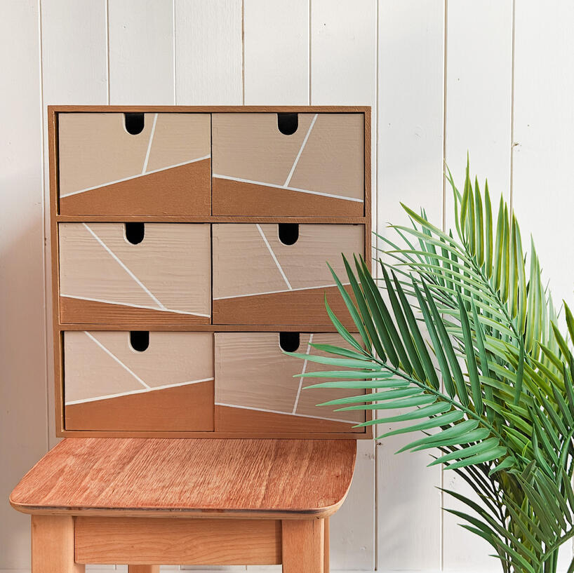Six Drawer Mini Chest Oatmeal/Gold Geometric